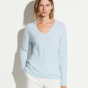 Vince cashmere weekend v-neck sweater